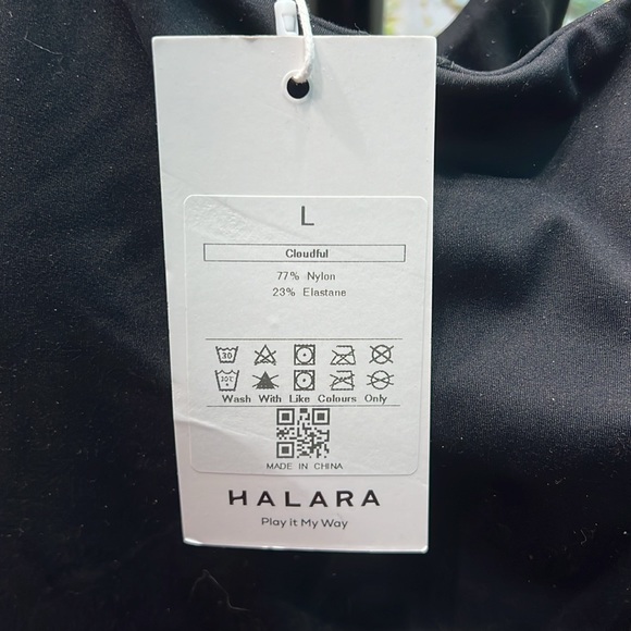 SOLD-Large Halara everyday cloudfull black dress with shorts pockets padded cups - Picture 2 of 4